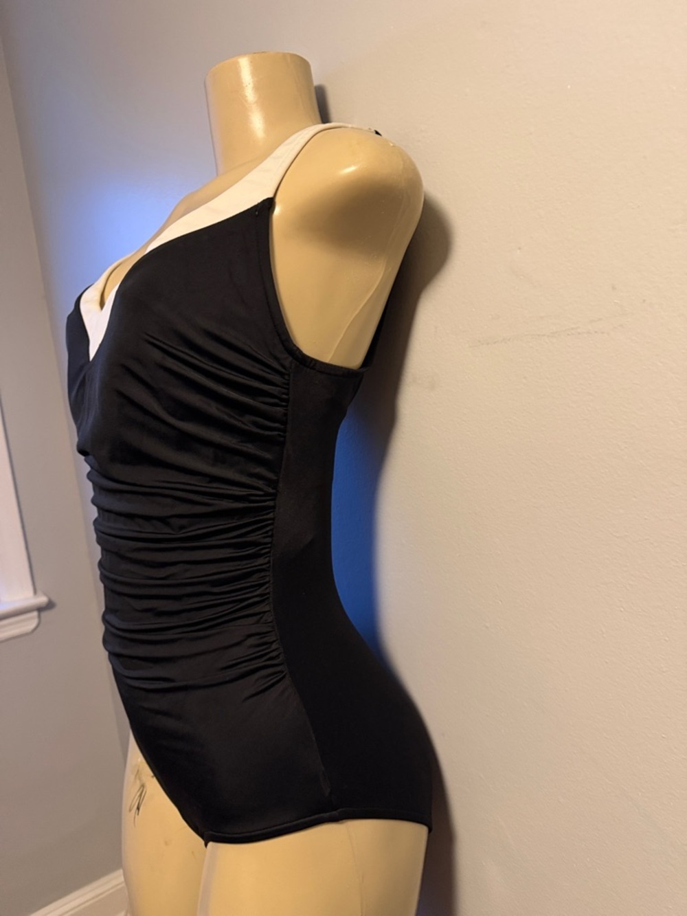 Classic Black V-Neck One-Piece Swimsuit with White Trim - Picture 3 of 7